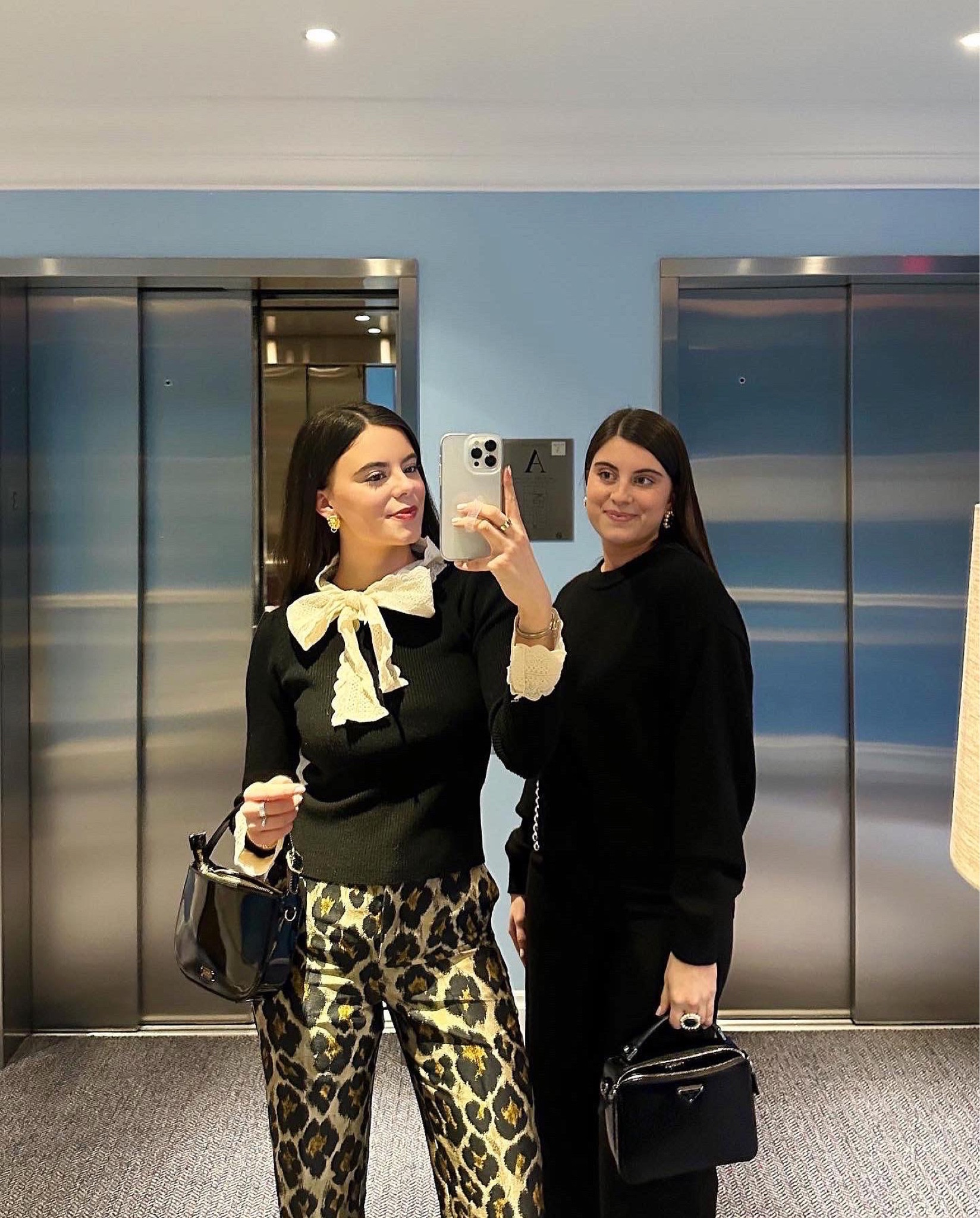 Ootn for drinks in NYC!🥂🚕  Top is Chicwish, pants are Sezane! 