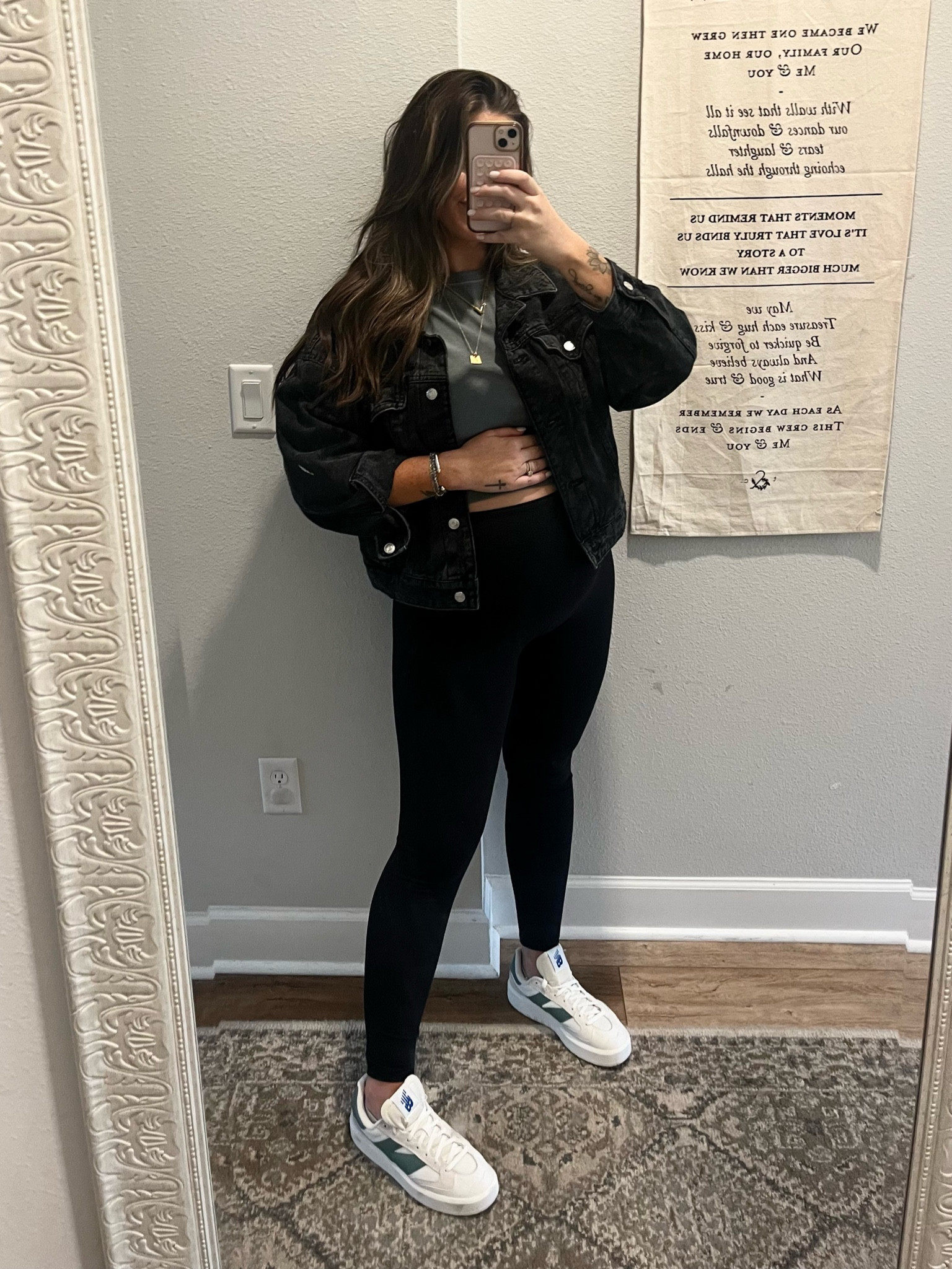 26 weeks! Promise this bump is POPPIN, the outfit just hides it 😜

Comfortable and flattering bump style 🎉

Tee is Gil Collections but I linked similar ones. If you grab from Gil, use code ARIKAFREESHIP 

#LTKbump #LTKmidsize #LTKfindsunder50