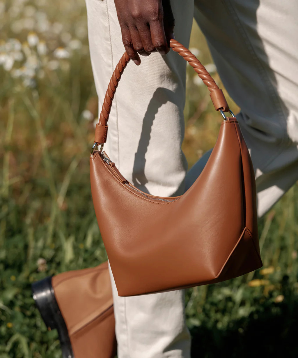 Crescent Shoulder Bag | Jenni Kayne