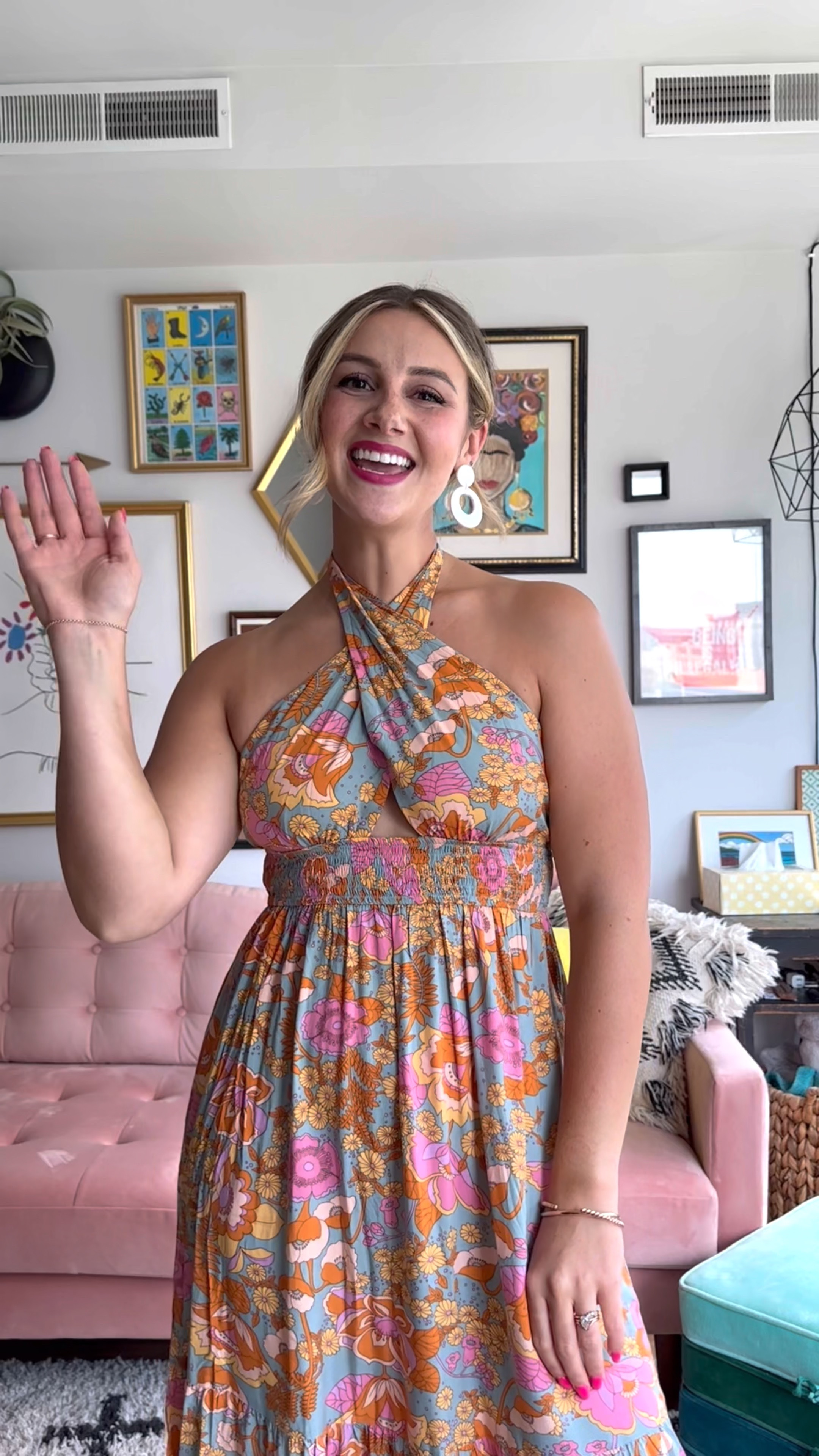 Earrings are by @katiewhitedesigns15 on Instagram!