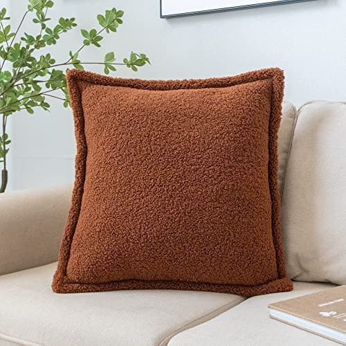 Sherpa Pillow | Amazon (US)