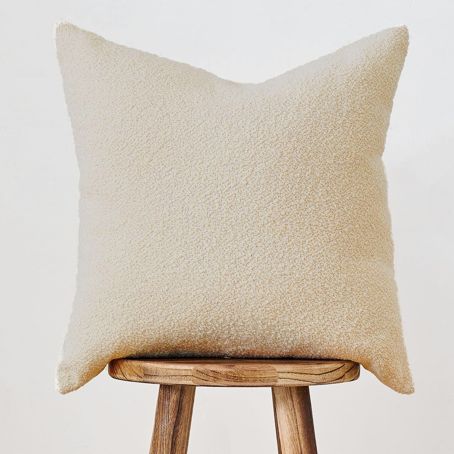 DOMVITUS Cream Throw Pillows Boucle 20x20 Pillow Covers Farmhouse Neutral Pillow Covers Couch Pil... | Amazon (US)