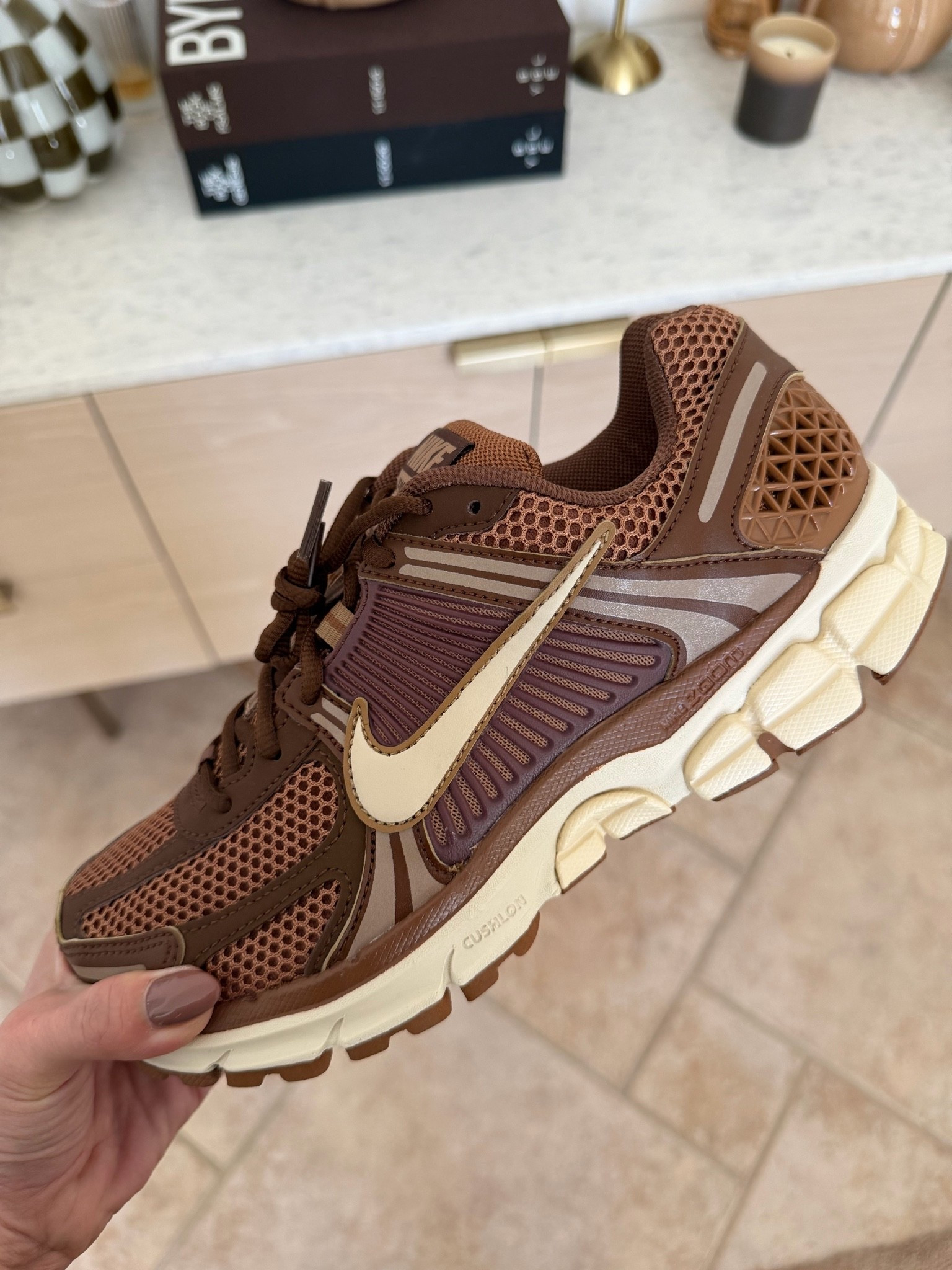 the best fall sneakers. color combo is 💯