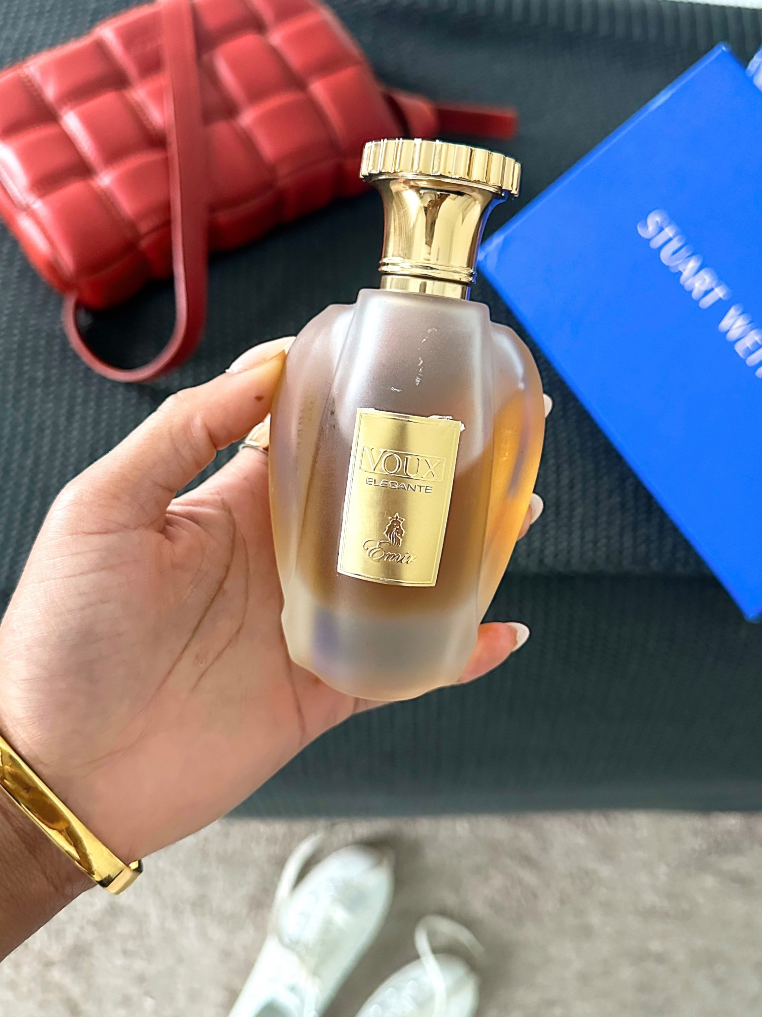  usually reserve this scent for fall, but the lavender, bergamot, lemon, and honey notes are also summery. It’s the cinnamon spiciness and tobacco that make me reach for it in the fall. There’s also something lightly fuzzy about the scent, and I’m starting to recognize that note as cashmeran.

#LTKFindsUnder50 #LTKBeauty #LTKFindsUnder100