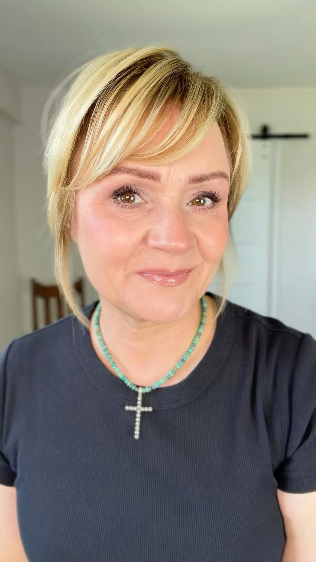 Fall Bronzey makeup look on mature skin. 
Foundation in shade 5N
Concealer Light Neutral
Color corrector in Light to Medium
Bronzer in Capri Cabana
Setting powder in Brightening Pink
Blush in Whip
Eyeshadow in Rich Glitch
Liner in But First Espresso
Liner in Wifey
Lipstick in Blazd Donut
Mascara in black. 
Brow Pen in Taupe