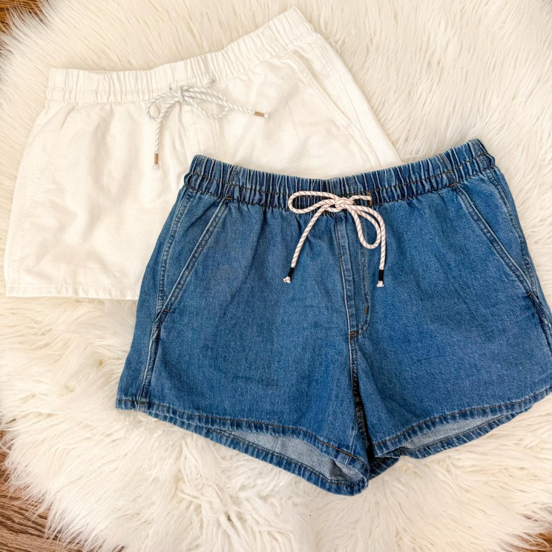 Women's Mid-Rise Linen-Blend Pull-On Beach Denim Shorts - Universal Thread™ White S | Target
