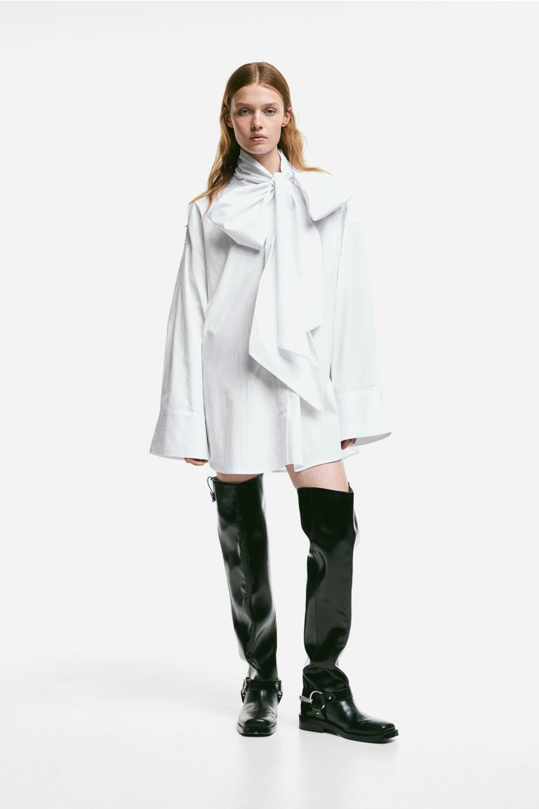 Oversized tie-neck shirt - White - Ladies | H&M GB | H&M (UK, MY, IN, SG, PH, TW, HK)