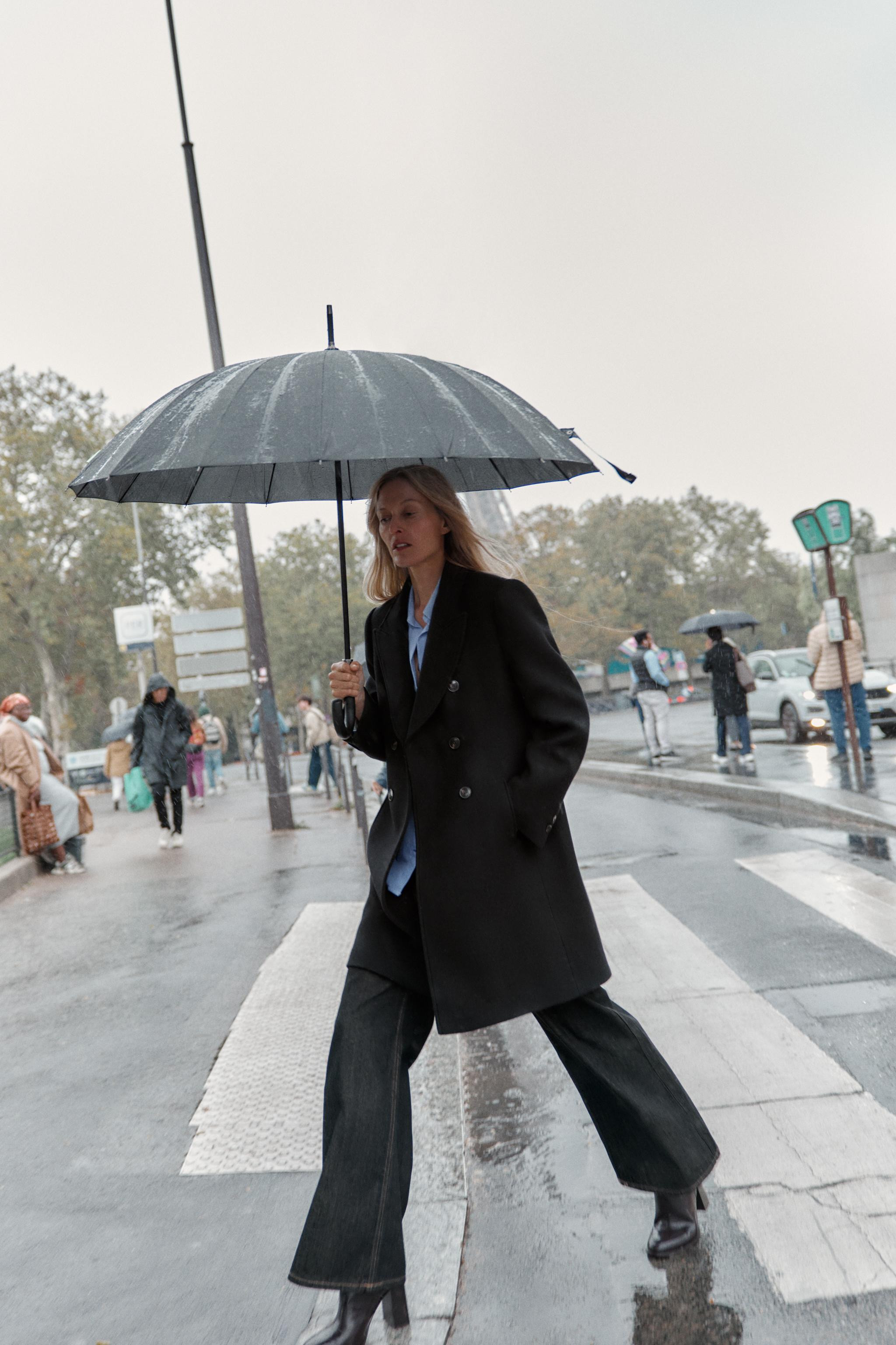 DOUBLE-BREASTED COAT WITH SHOULDER PADS | Zara US