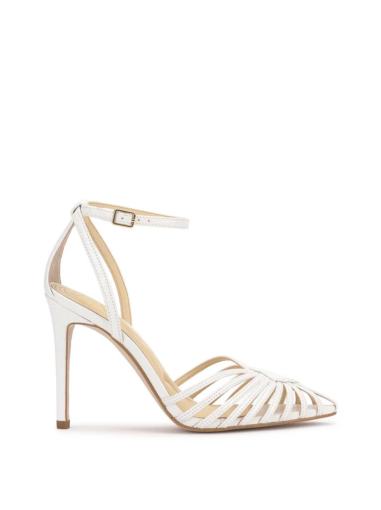 Paveri Pump in White | Jessica Simpson E Commerce