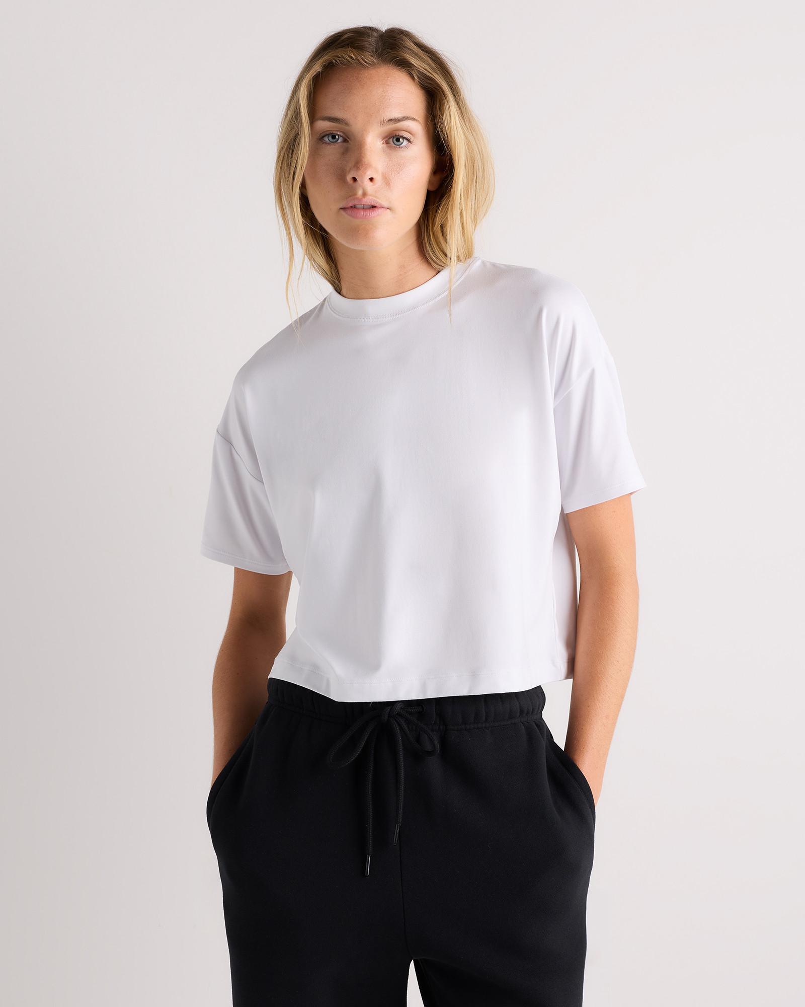 Quince | Women's Flowknit Breeze Boxy Cropped T-Shirt in Heather Green, Size XL, Recycled Polyester | Quince