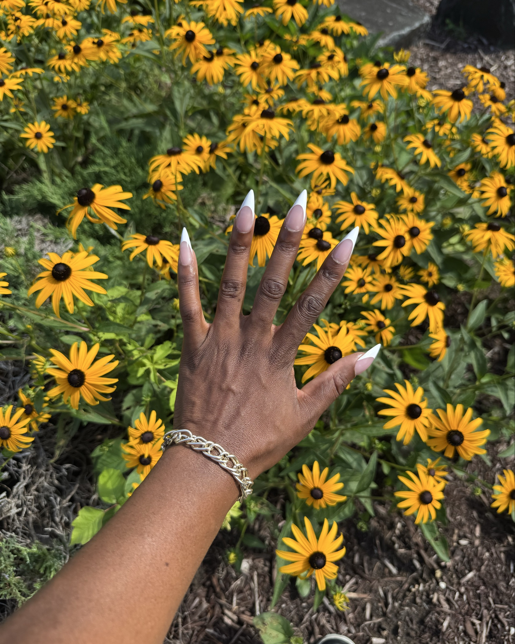 These gorgeous press ons 

#LTKFindsUnder50 #LTKBeauty