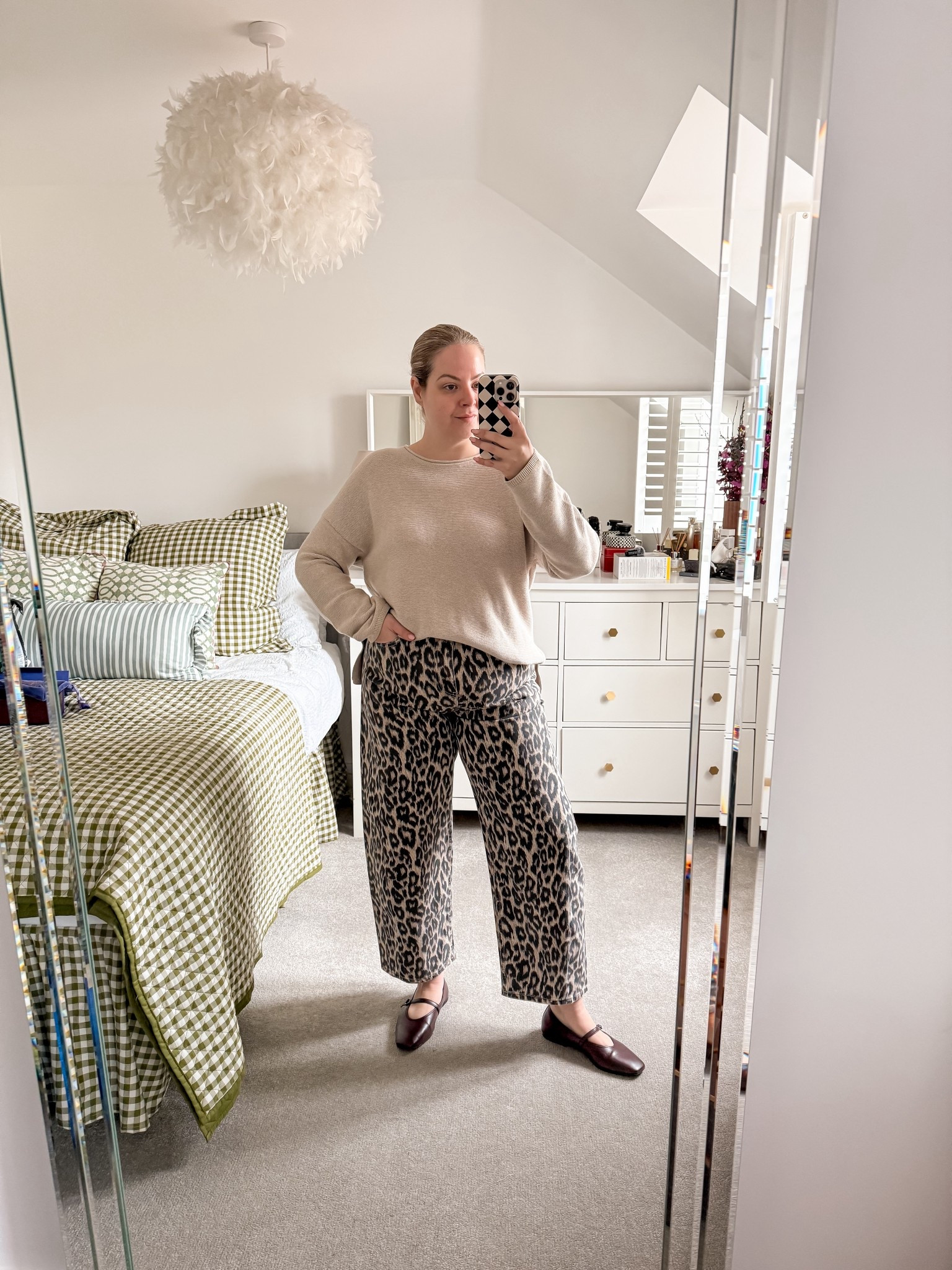 Leopard print barrel leg jeans. I’m wearing the size 14r 

#LTKspringtrends #LTKmidsize #LTKjeans