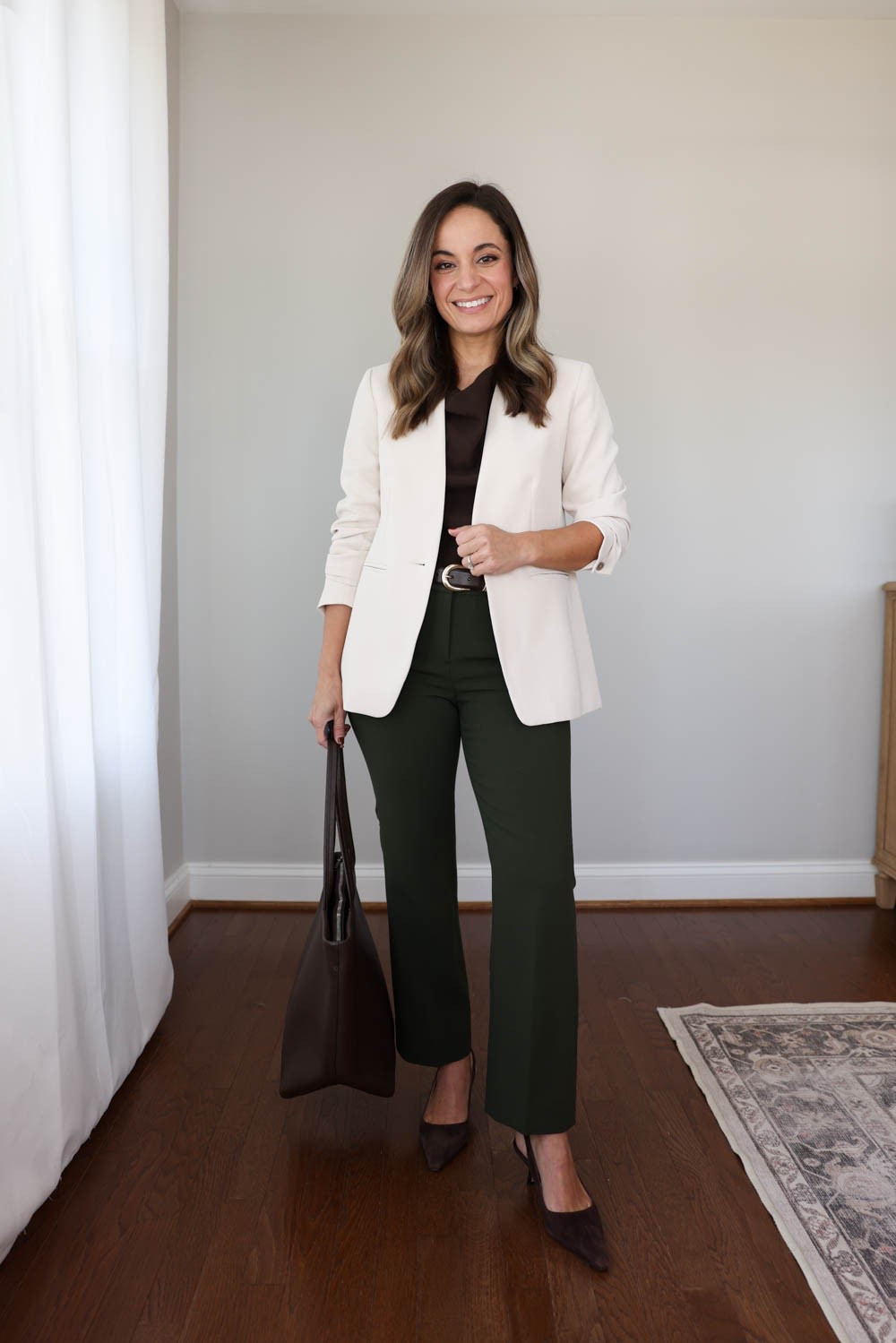 One week of outfits for work! 

Pants (J.Crew): petite 0 / 9.5” rise / 25.5” inseam / size up 
Top (Quince): xs 
Blazer (Ann Taylor): petite 00 (sleeves run long)

#LTKPetite #LTKWorkwear