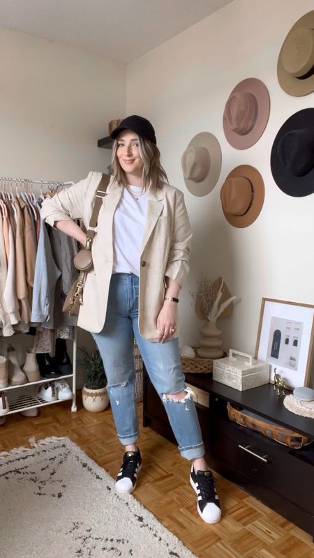 Casual spring outfit - lightweight blazer, basic white tee (not see through!!) and Abercrombie jeans 

Spring outfits, closet staples, affordable fashion


#LTKSeasonal #LTKstyletip #LTKFind