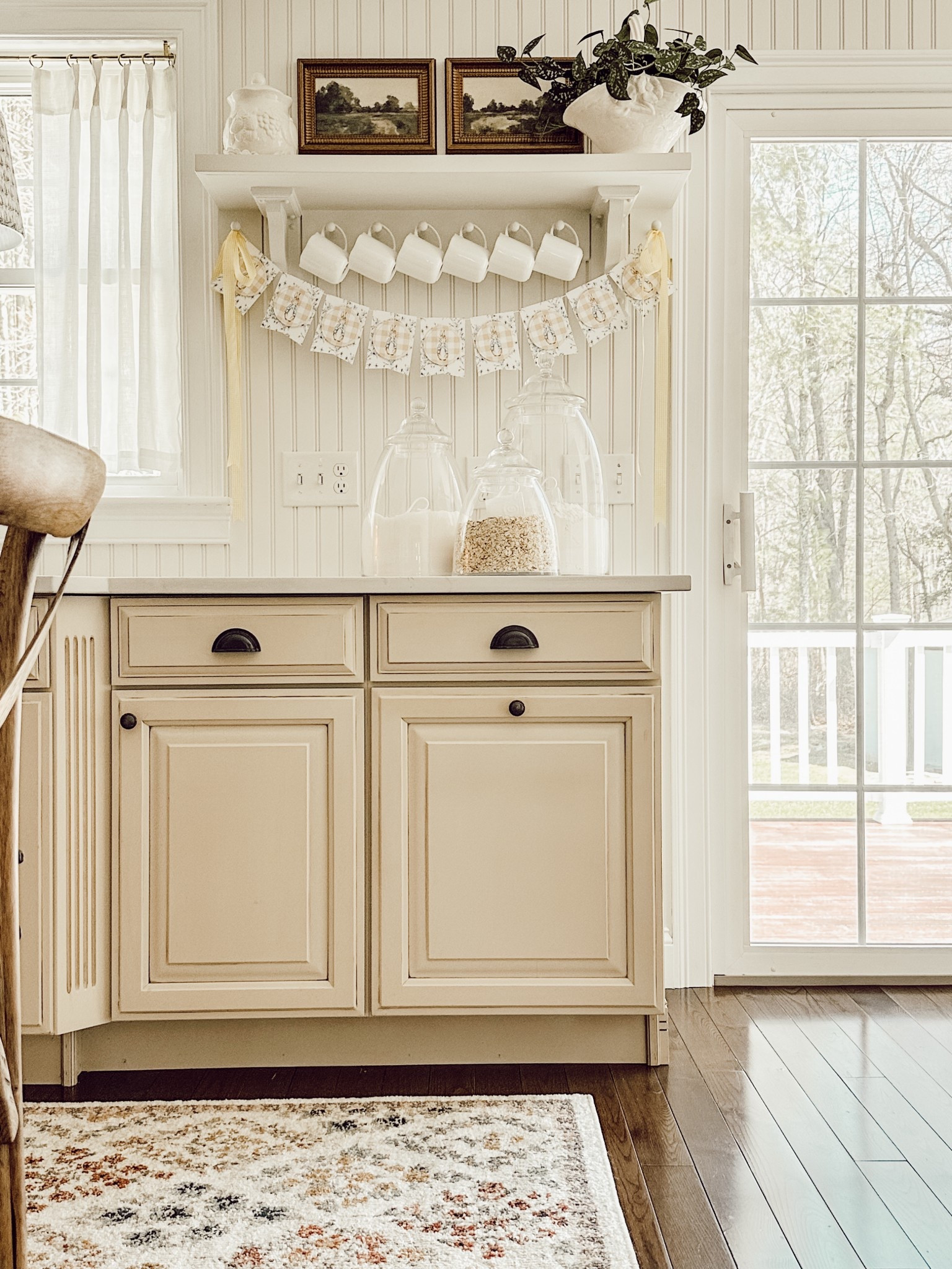 Spring views in the kitchen.

#LTKSeasonal #LTKHome