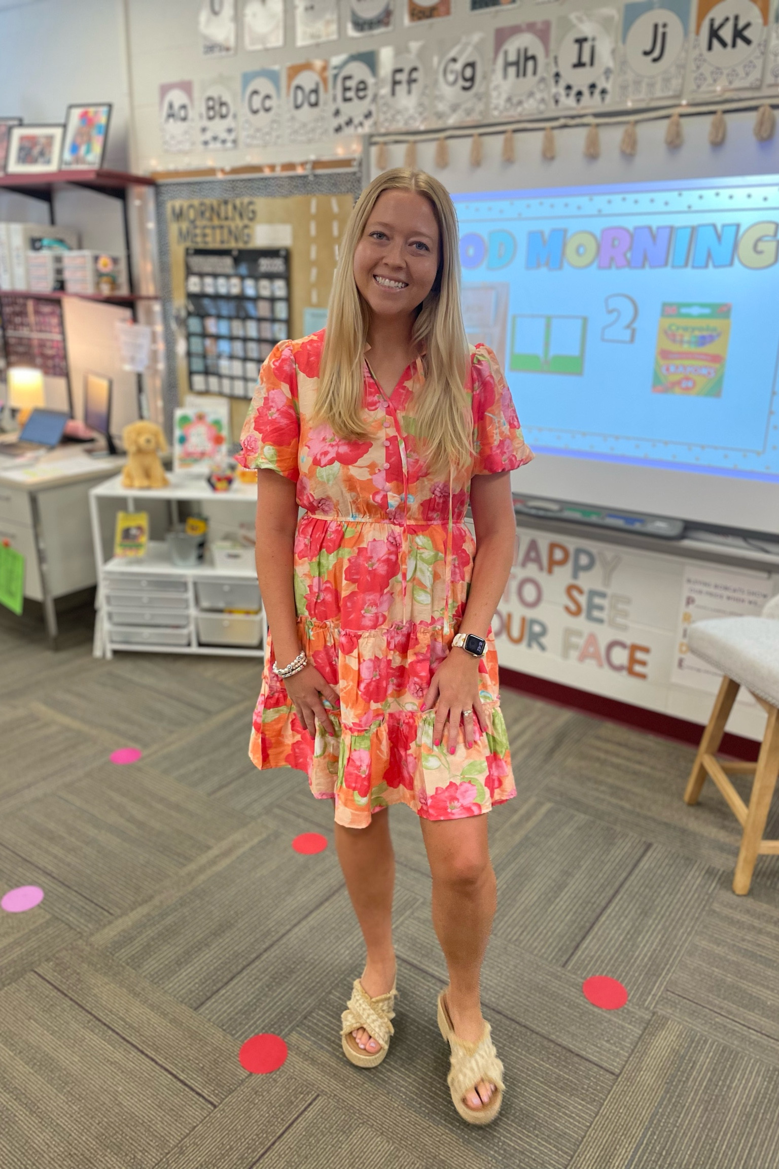 First day OOTD 

back to school
Teacher outfit 
First day teacher ootd 

#LTKSeasonal #LTKFindsUnder100 #LTKStyleTip