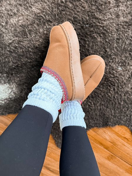 The perfect slouchy crew socks! You can get a 3 pack for under $20 and my shoes are under $50 and so comfortable! 

#slouchysocks #socks #crewsocks 