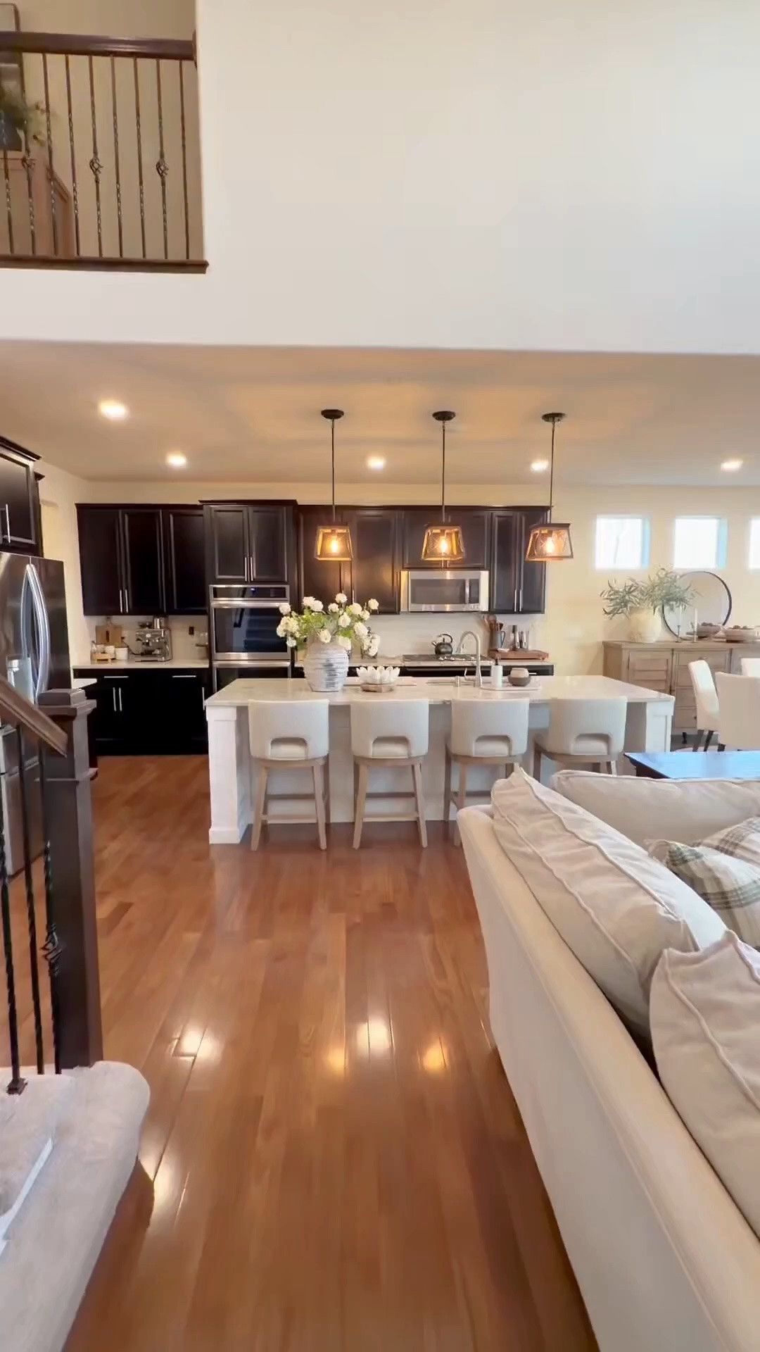 Counter chairs

#LTKHome #LTKSaleAlert