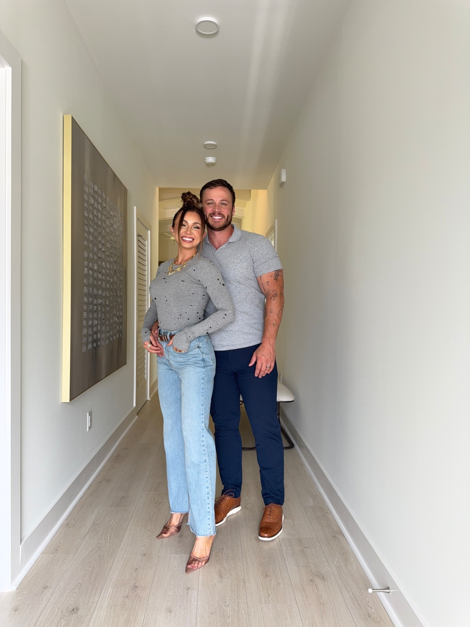 Wearing a size XS top & 25 pants 

#LTKPetite #LTKSeasonal #LTKFindsUnder100