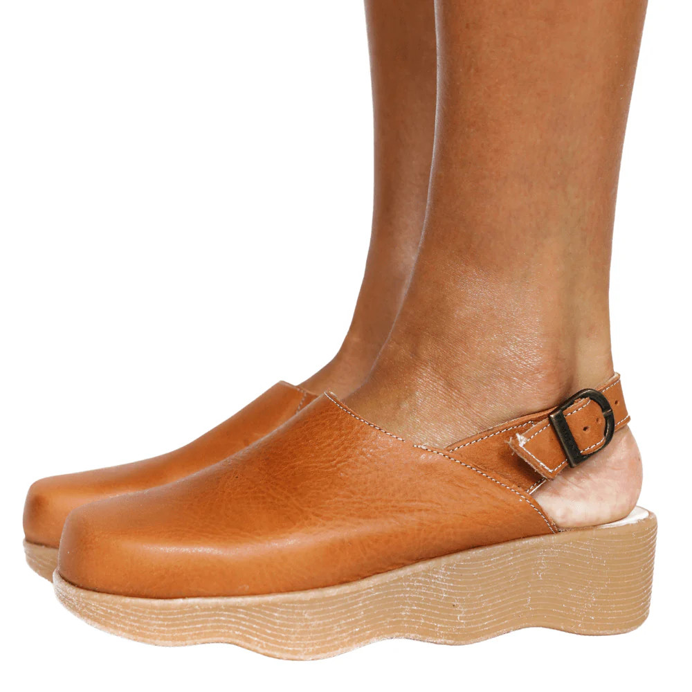 Clog Heaven-Honey | Famolare