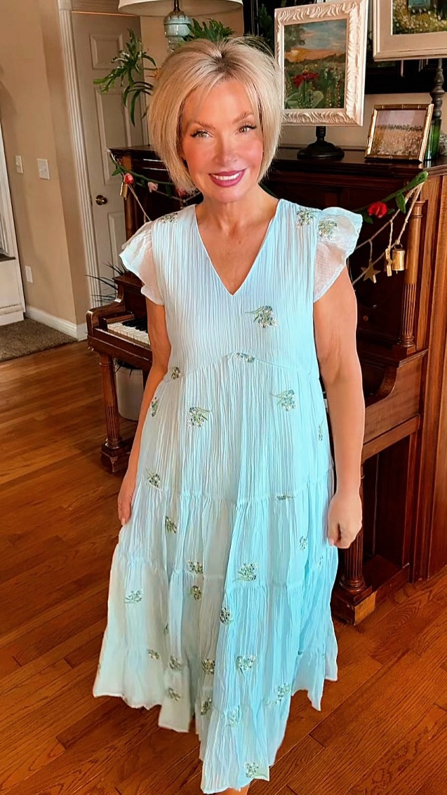 Understated. Feminine. Effortless.
This Wonderly midi from Belk is the kind of dress you throw on and instantly look put together @Belk 

#LTKSaleAlert #LTKSpringSale #LTKSeasonal