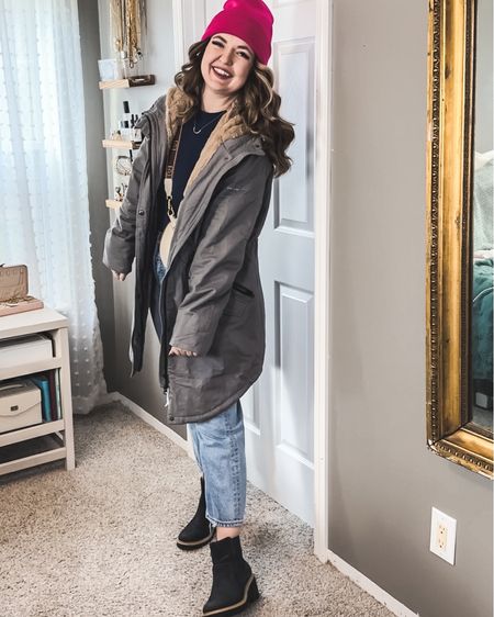 ❄️🧣today’s midsize mama ootd features a mock neck sweater, comfortable platform Chelsea boots, and dazzling gold accessories ✨

Complete the look with the stunning @orolay.official fleece-lined parka and top it off with a satin-lined stocking cap – because January calls for both warmth and flair!


#NewYearStyle #JanuaryChic #amazonfashionfinds Winter Coats, Coats for winter, midwest winter style, midsize winter style, midsize winter jacket, viral amazon winter coat, orolay jackets 

#LTKHoliday #LTKSeasonal #LTKmidsize