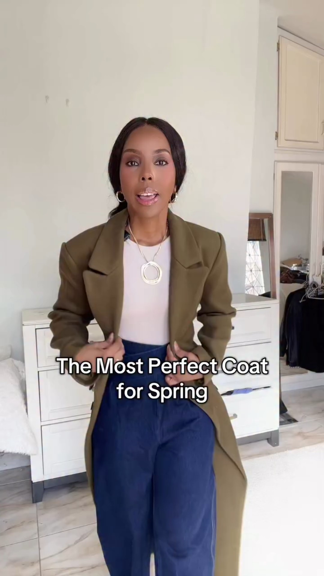 And when it comes to an Olive Long Coat, I’m gonna grab it! This olive long coat is gonna be so perfect for the spring!

Use my @commense.official discount code: DSJCOX_12 for $$ off on the Commense website!

Coat code: OA250815003 
Or shop the entire look directly on my LTK 🔍: DSJCOX

#commensereview #commense #springcoat