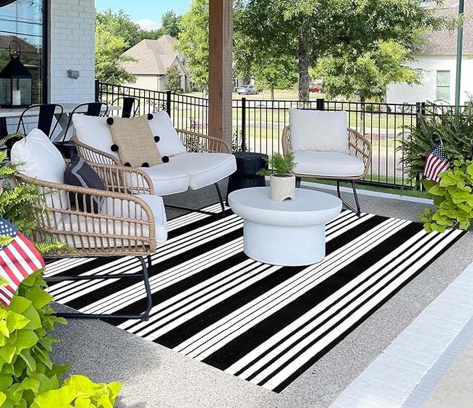 HOXCIK Black and White Outdoor Patio Rug 4' x 6' Hand-Woven Cotton Reversible Striped Washable Ru... | Amazon (US)