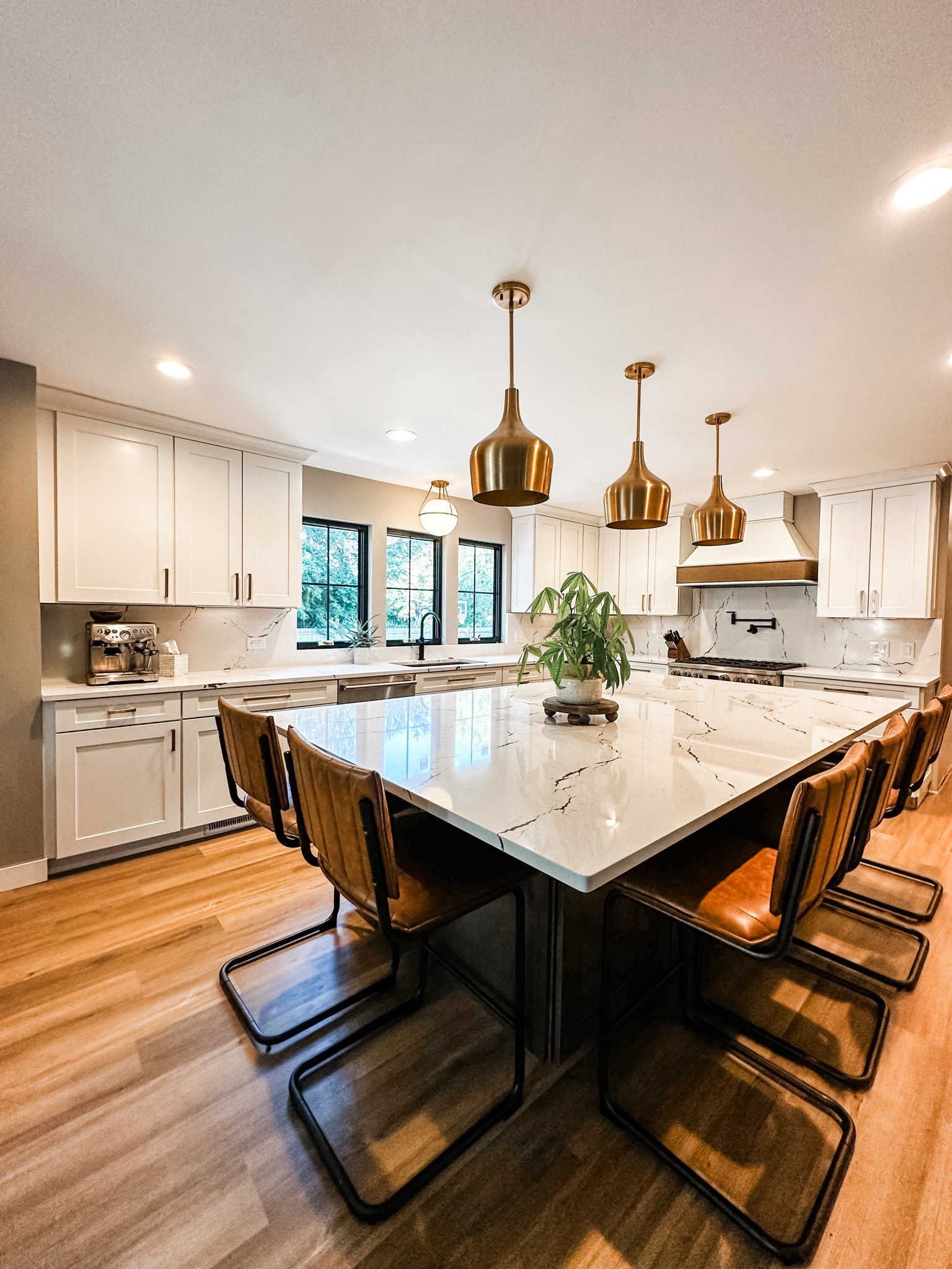 Obsessed with how the pendant lighting and chairs finished off our kitchen ❤️

#kitchen #kitchendesign #kitchendecor #island #pendantlights 

#LTKHome