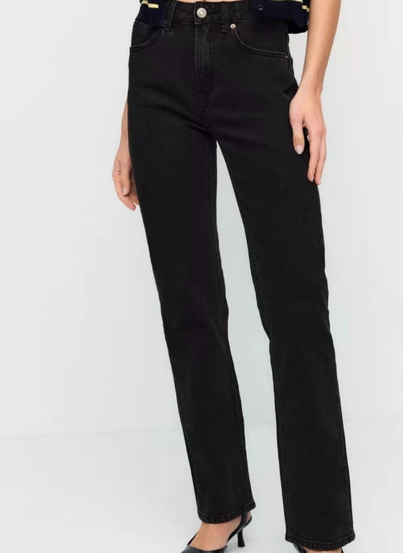 Petite black jeans straight fit.Petite fashion for short women.For more style tips and finds read glambutfirstcoffee.com

#LTKMidsize #LTKPetite