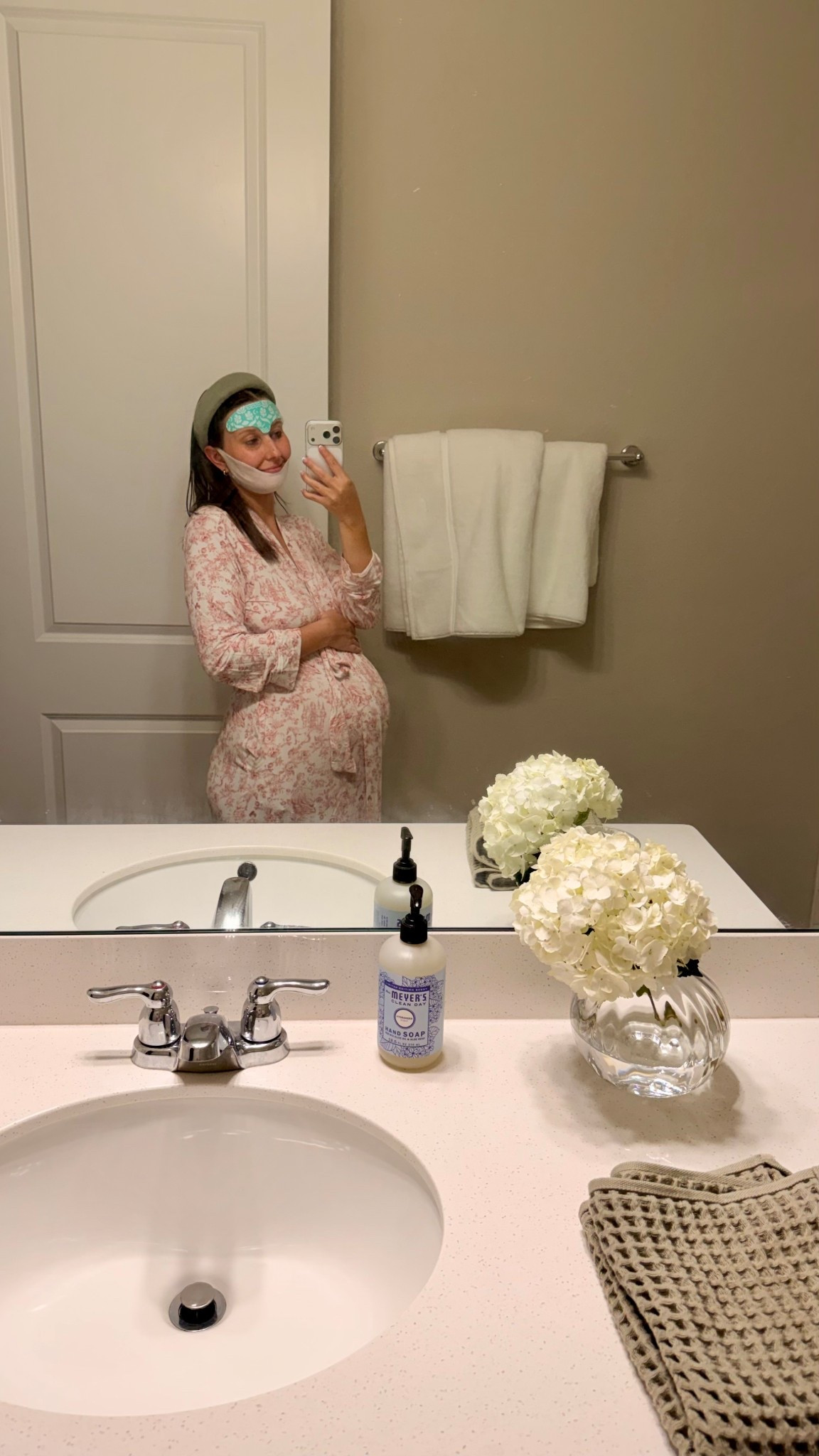 3rd trimester vibes 

#LTKBump #LTKselfcare #LTKdayinmylife