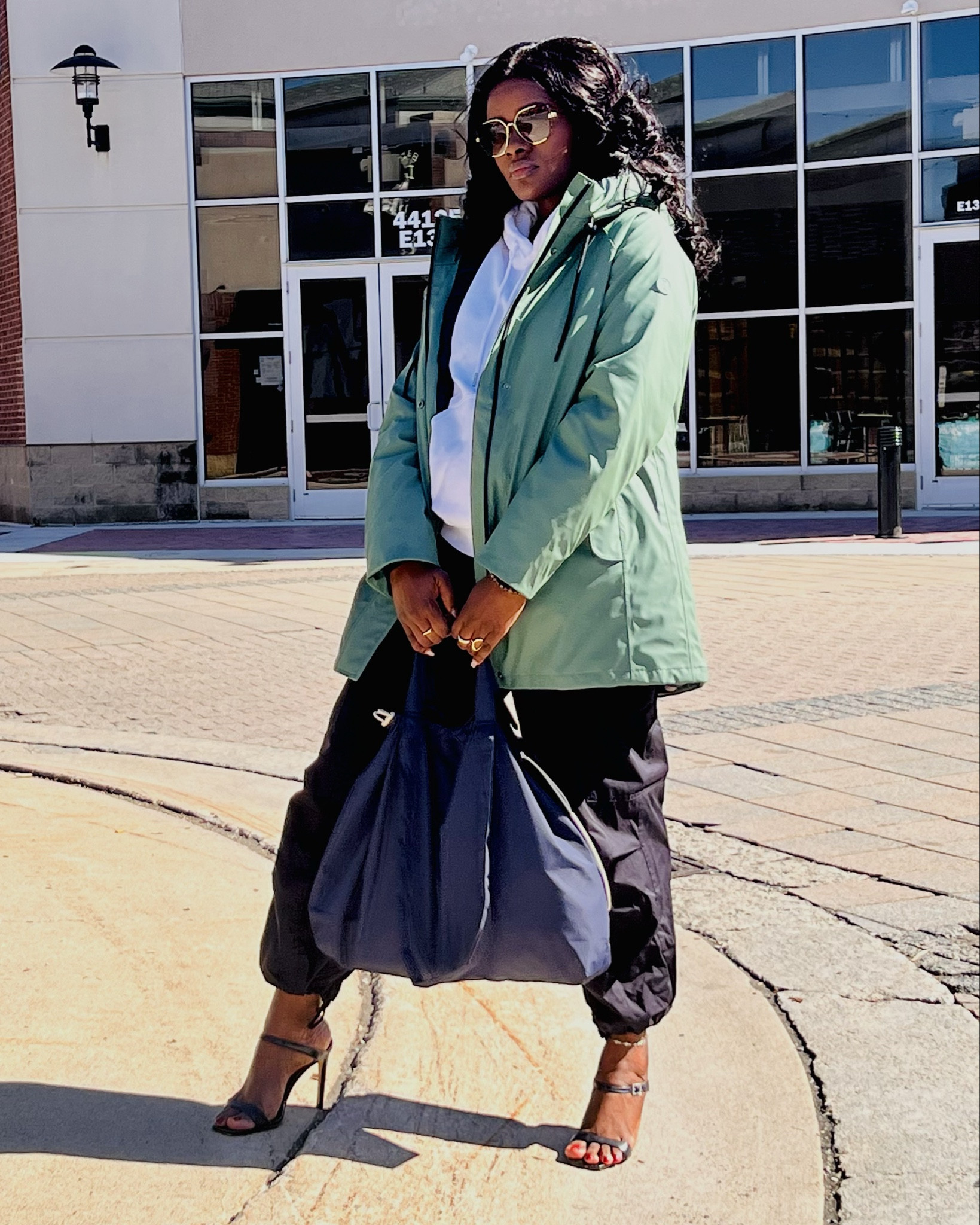 Shop @tantawear for a stylish waterproof raincoat & bag. I'm currently styling this stunning Charco dark forest insulated raincoat that also has various colors to choose from and the Imvula waterproof bag. It's perfect for rain, and spring/summer cold days. 
They only make eco-friendly, high-quality, and long-lasting outerwear for both females and males.
All their outerwear is Oeko-Tex-approved, made with 100% vegan materials, and designed for durability. 