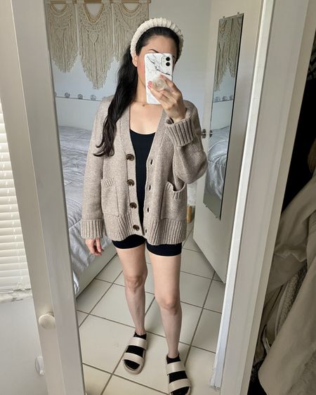 Romper: small // chunky cardigan: xSmall // coin necklace // Hairitage headband // nails: zoya mia 

Casual, comfy outfit, cozy at home

#LTKFitness #LTKHome #LTKFindsUnder100