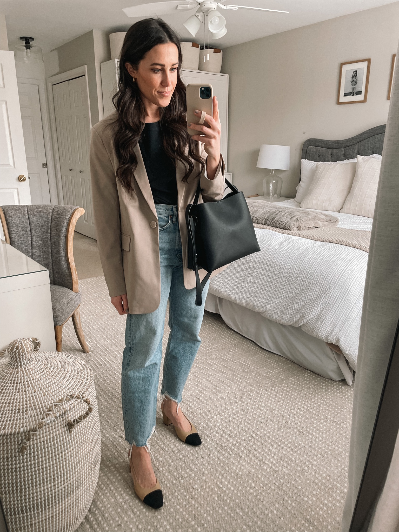 Blazer- Small
Tee- Small
jeans- 24

#LTKshoecrush #LTKstyletip #LTKSeasonal