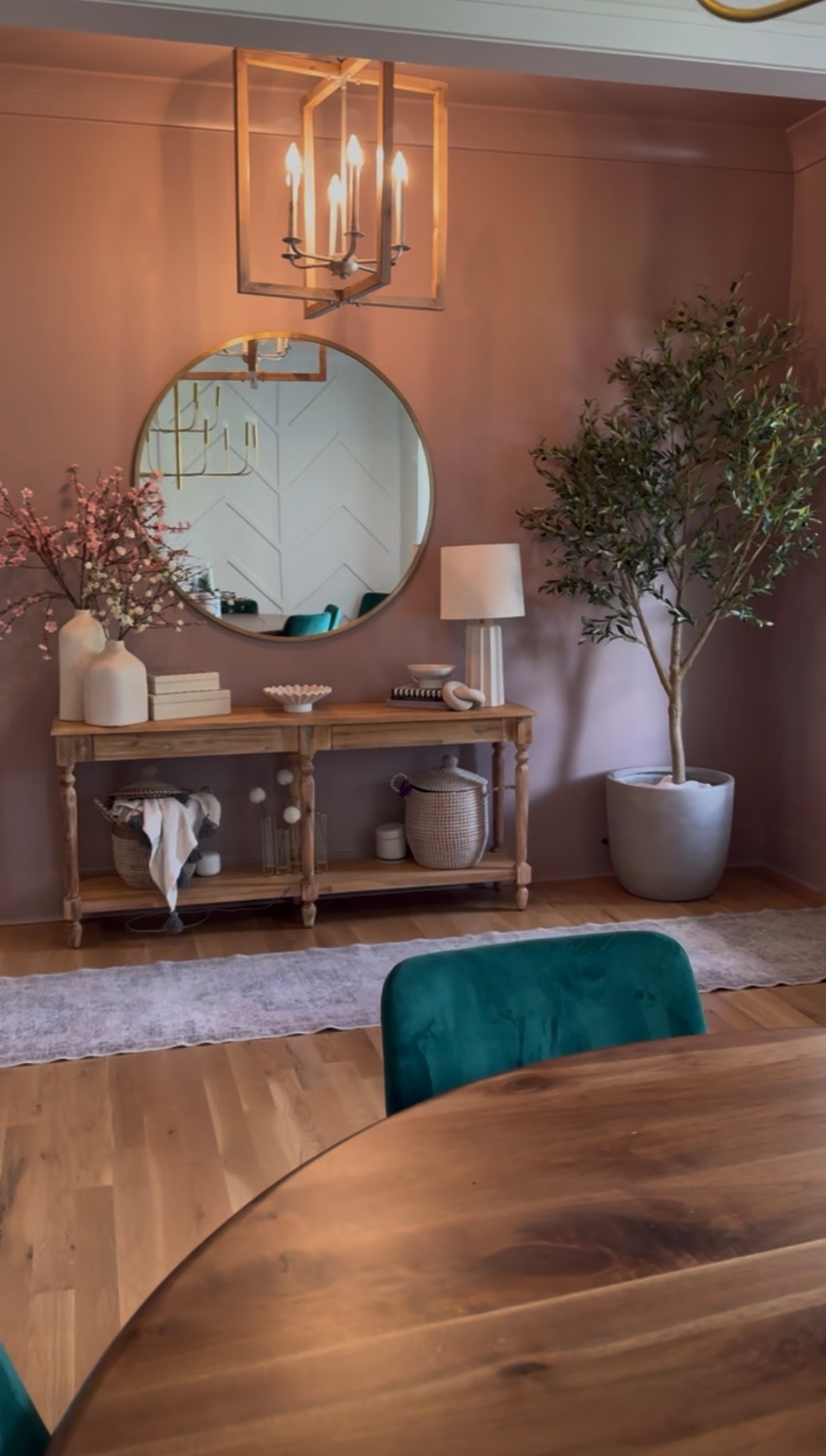 A functional and beautiful entryway is worth its weight in gold 💗

#LTKSaleAlert #LTKHome