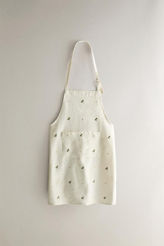 EMBROIDERED CLOVER APRON | Zara Canada