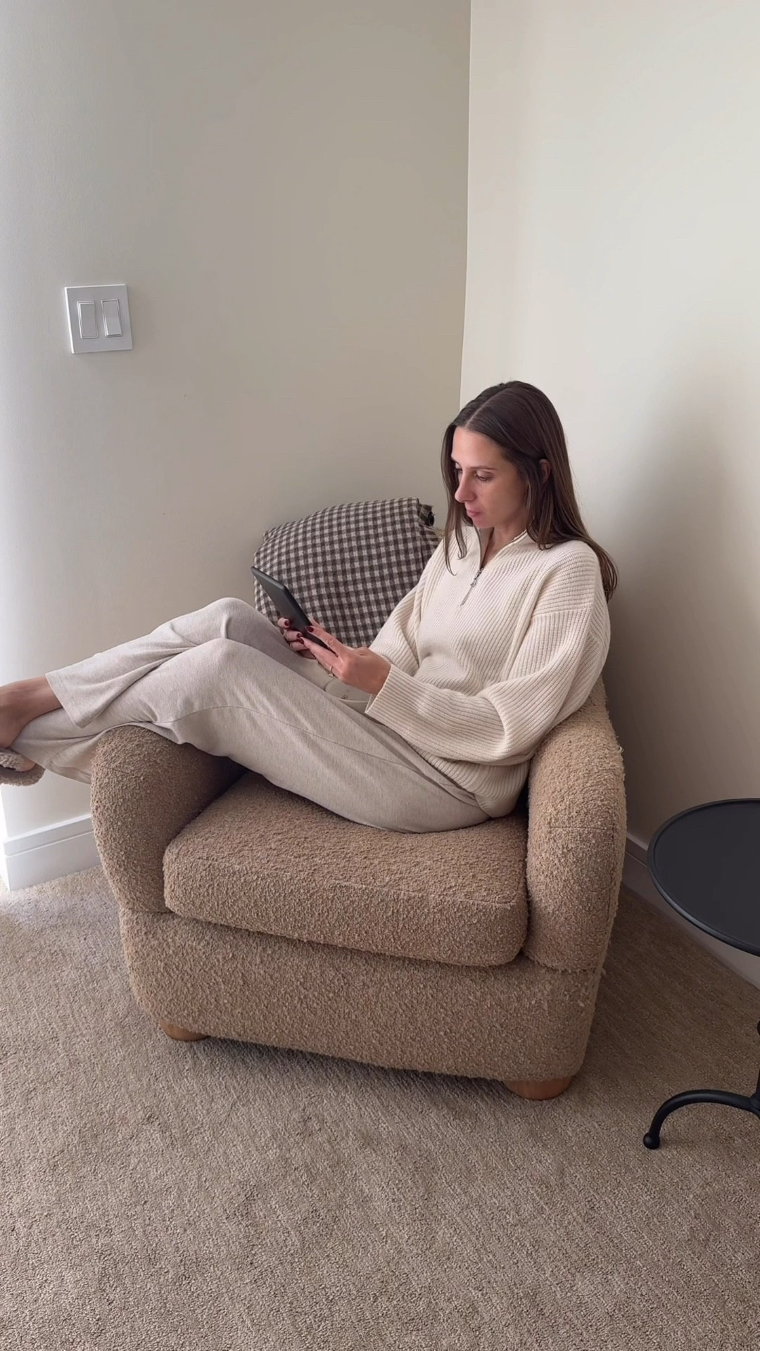 Cozy mom morning 

#LTKHome #LTKFindsUnder100