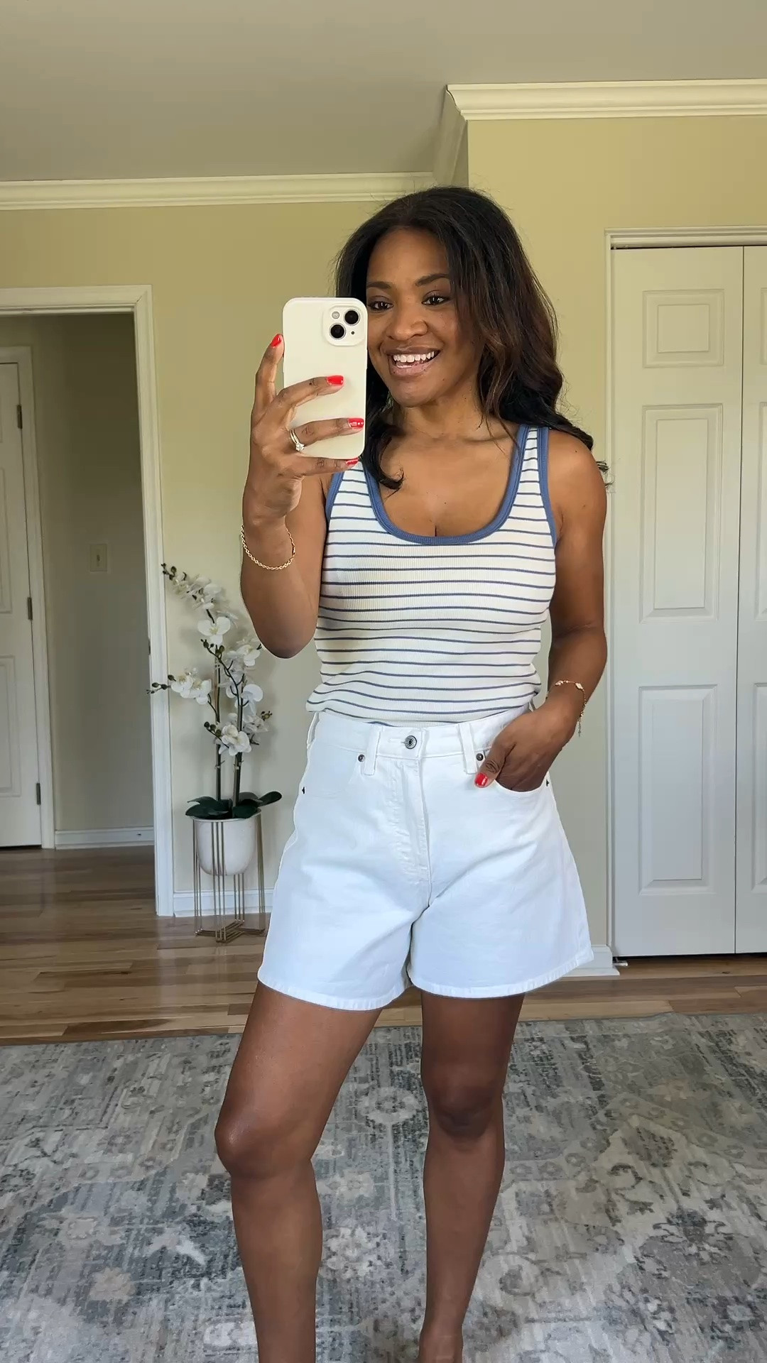 I wear a size 27 in the Curve Love because I love the extra room in the hips. But also linking the regular dad shorts too! Use code “SHORTSAF” to stack and get an extra 15% off! @abercrombie #abercrombiepartner

#LTKootd #LTKgrwm