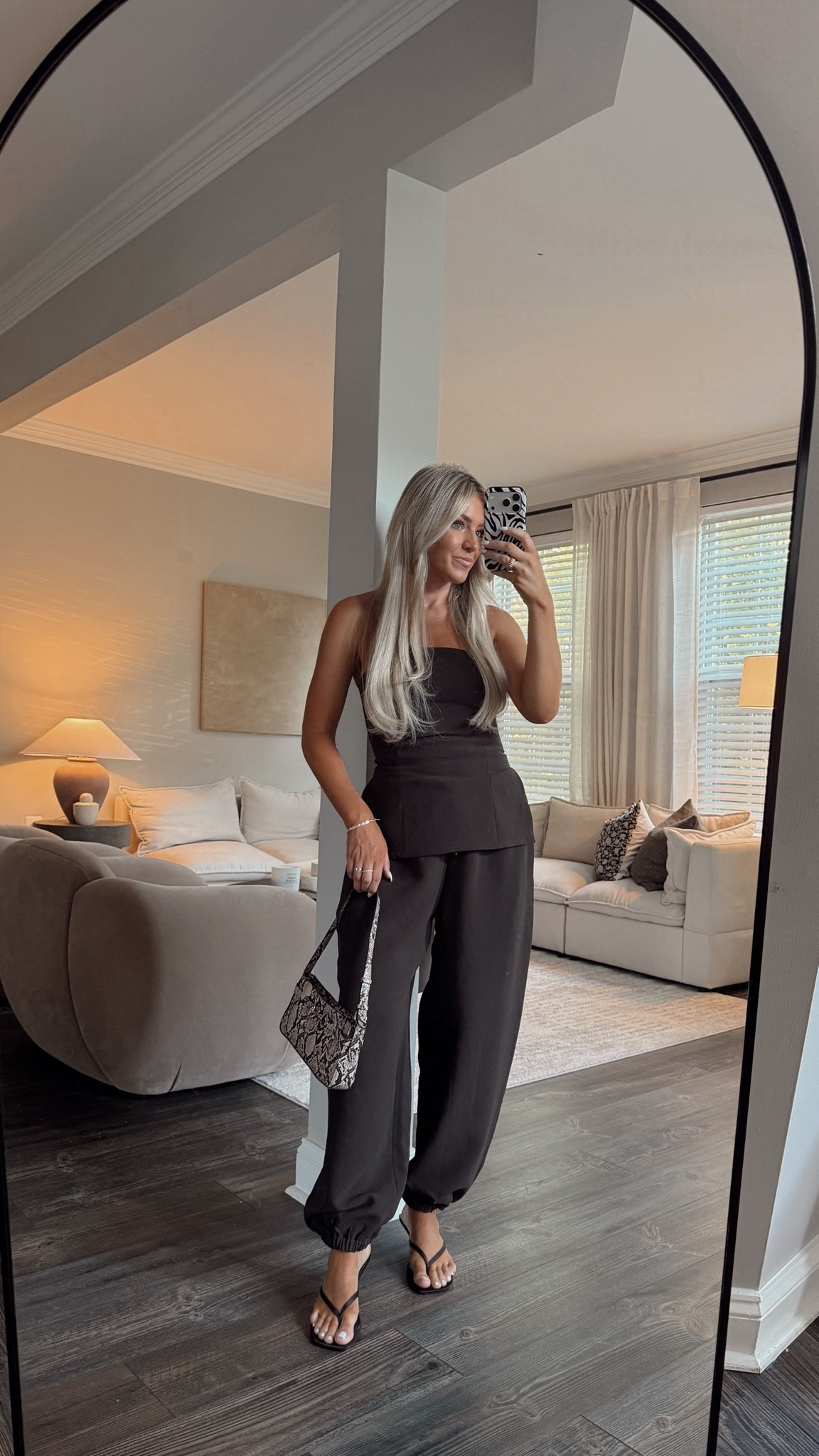 Monochromatic look for early fall

#LTKSeasonal #LTKootd