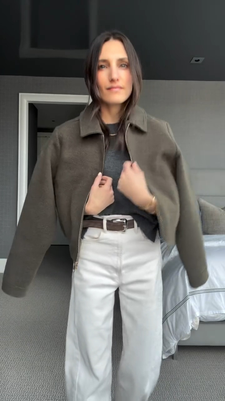Who needs a Starbucks! I dont like that place anyway. I’ve worn this jacket no less than 15 times, making it under $5 per wear… 🤪 girl math for the win #zaradaily