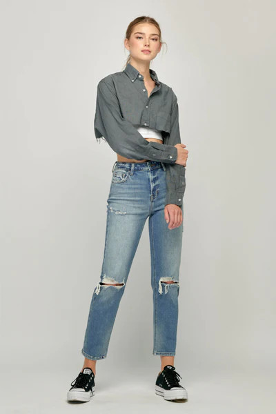 [ZOEY] MEDIUM WASH CLASSIC DISTRESSED SUPER SOFT MOM JEAN | Hidden Jeans