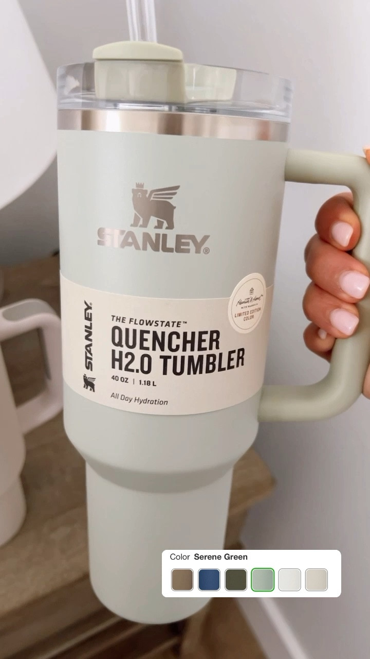 Stanley 40oz Flowstate Quencher Tumbler H2.0 - Cream