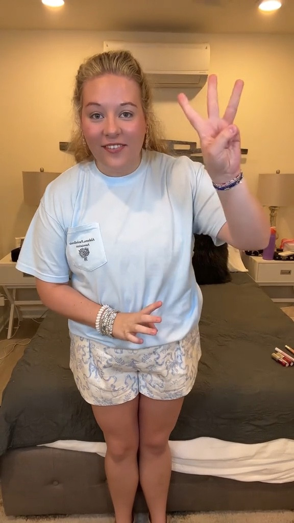 Bama Rush Day Three OOTD


#LTKBacktoSchool #LTKVideo #LTKU