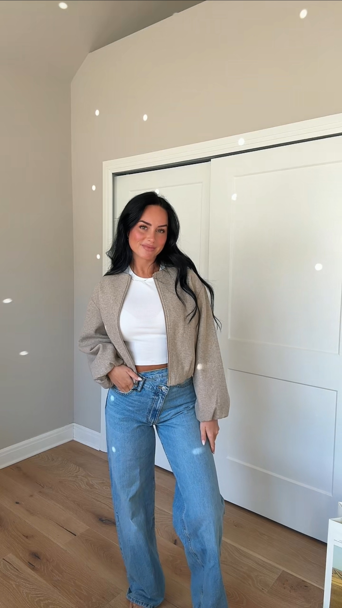 OOTD 🤍 

My Sizing 5’7, 145lbs, 32dd
I’m wearing a size small tee & jacket, size 27 jeans in light blue 



#LTKU #LTKStyleTip #LTKWatchNow