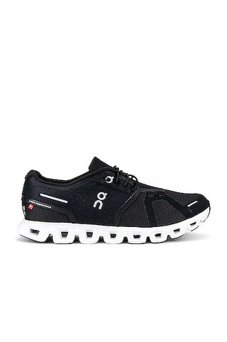 On Cloud 5 in Black | FWRD 