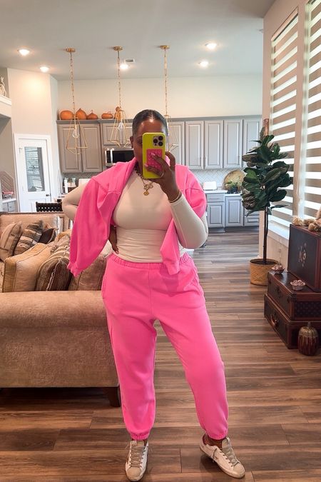 
This set is everything-  size medium in hoodie and large in pants but wish I did a medium

Matching set - pink set - pink outfit - casual outfit - casual style - casual look - casual - ootd - outfit - errands outfit - spring - spring outfit - winter outfit -  #ltkfindsunder100 #ltkseasonal #ltkstyletip 