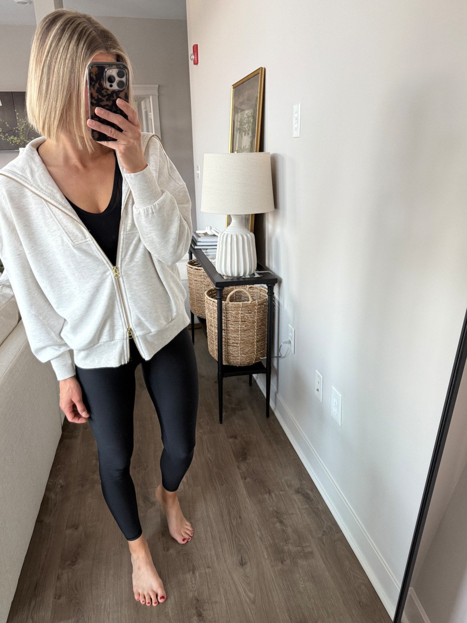 Wearing XS leggings, small sports bra, XS zip-up (stay tts)

#LTKStyleTip #LTKFindsUnder100 #LTKActive