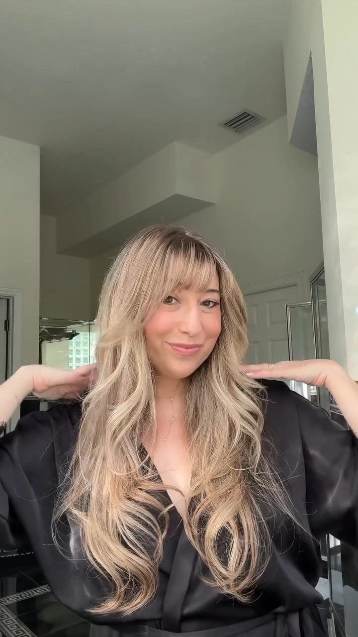 The easiest way to get the perfect bouncy blowout: the @wavytalkofficial Steamlift Pro!  On sale for Amazon Prime Big Deal Days: 33% off from October 6th to 7th. Link in bio if you want to grab one! (Comment STEAM and I’ll DM you a link!) 

#wavytalksteam #steamthermalbrush #wavytalksteamliftpro