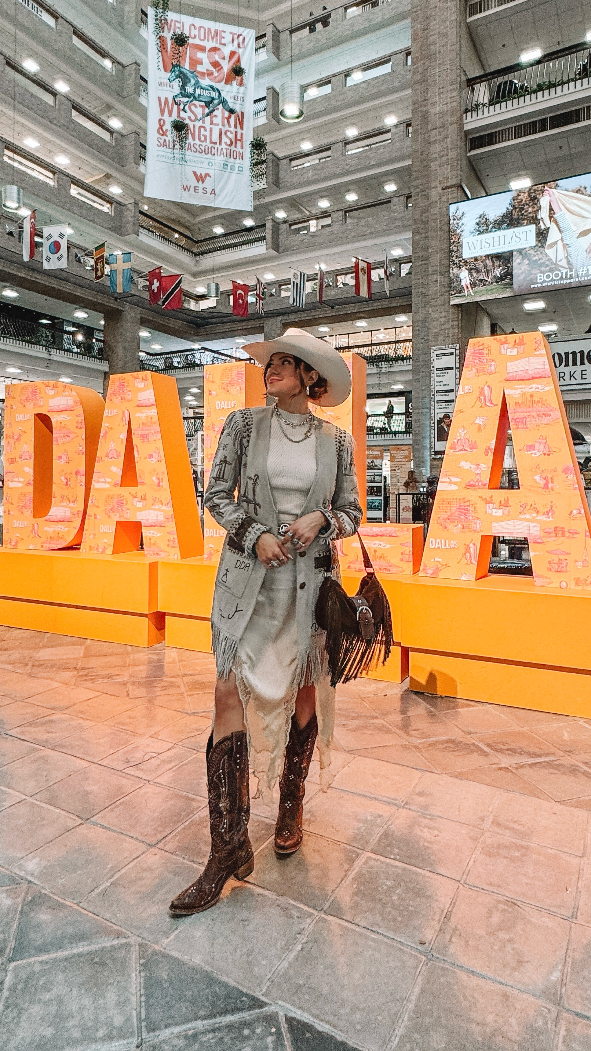 Exact coat: double d ranch 
Exact hat: American hat co // the best hat store 
Exact belt: thrifted 

Lane boots: “TXCARA”
Gigi Pip: “CARAK15”

#westernfashion #westernfashion #amazonfind

#LTKSaleAlert #LTKStyleTip #LTKFindsUnder50