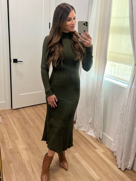 This olive green midi dress is so flattering! Love the fit + color! It would be perfect for family photos or thanksgiving ! 

Thanksgiving outfit, family photo outfit, fall outfits, fall dresses

#LTKfindsunder50 #LTKstyletip #LTKfindsunder100